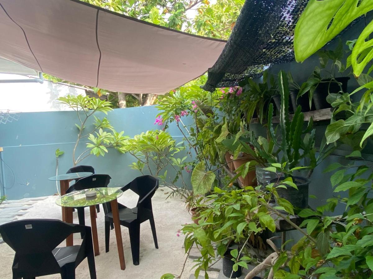 Omadhoo 马尔代夫奇鲁尔海雅旅馆酒店 外观 照片