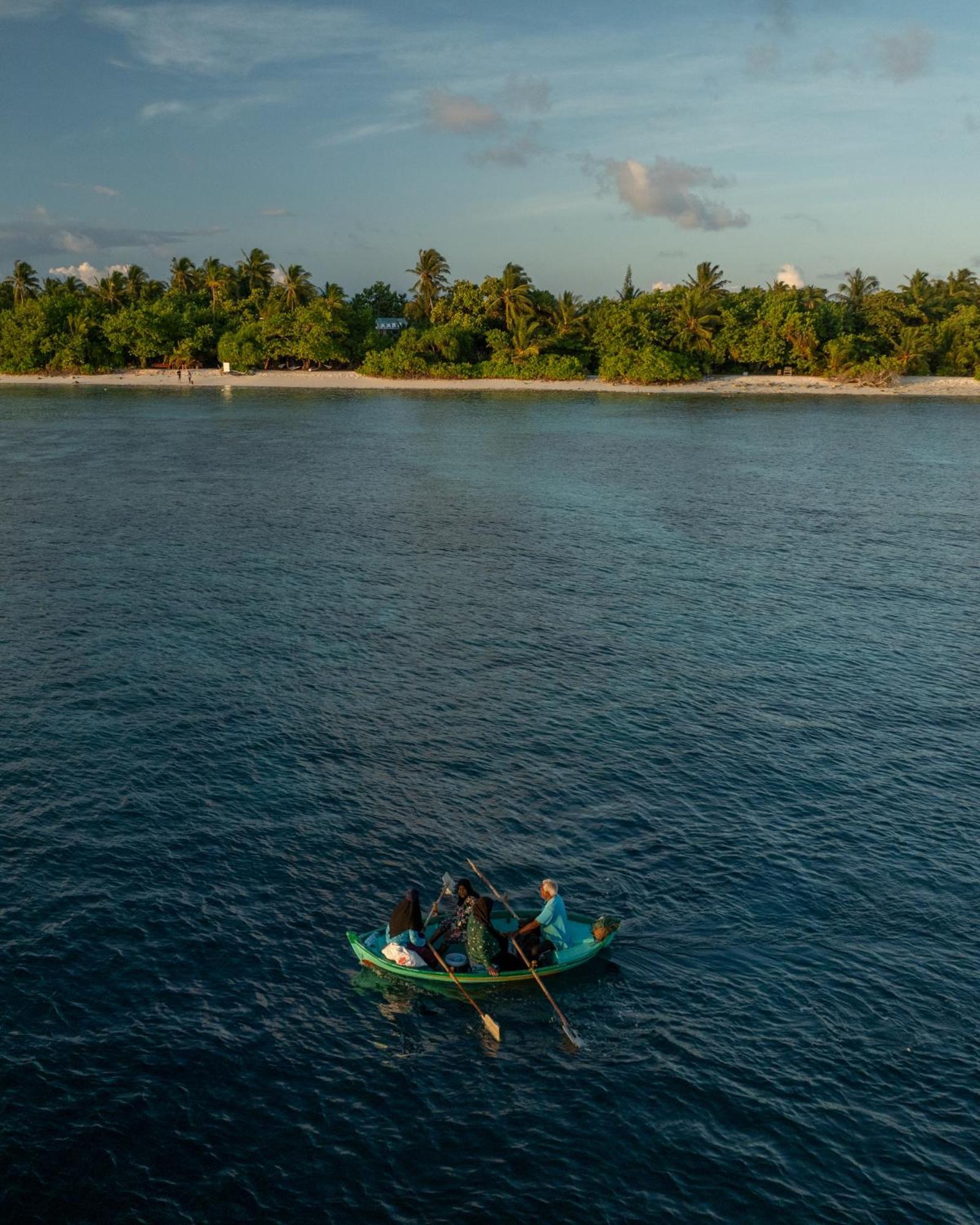 Omadhoo 马尔代夫奇鲁尔海雅旅馆酒店 外观 照片