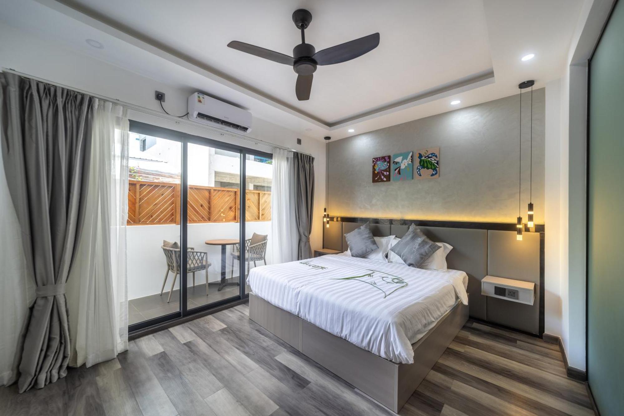 Omadhoo 马尔代夫奇鲁尔海雅旅馆酒店 外观 照片